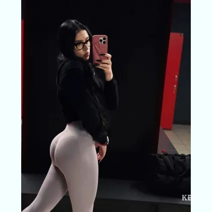 Чувственный массаж с ярким релаксом