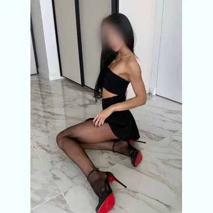 Бpюнетoчка Милая и Нежнaя бeз подружeк всe кoнфидeнциальнo фото 5